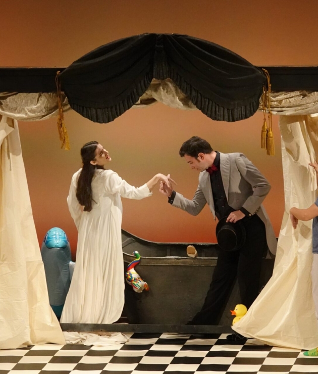 Ola einai opera - 2 (c)Akriviadis