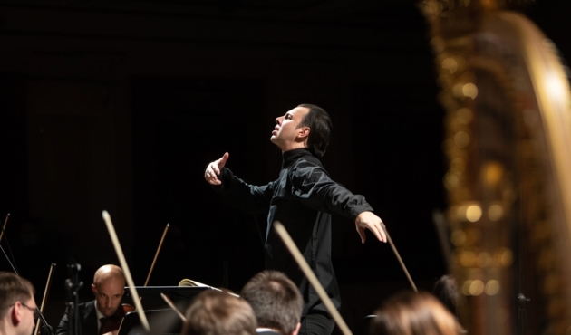 by Alexandra Muravyeva