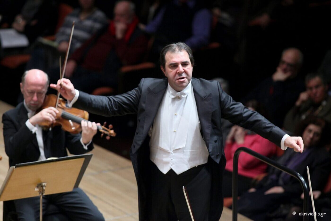 ENGOMMA-Vienna-Philharmonic-Orchestra-15.02.2015-_13584-324p-site-1400x936