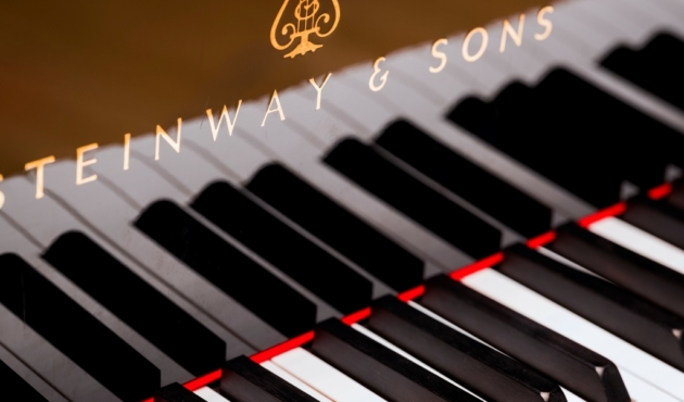 Piano © Y. Kalafatis