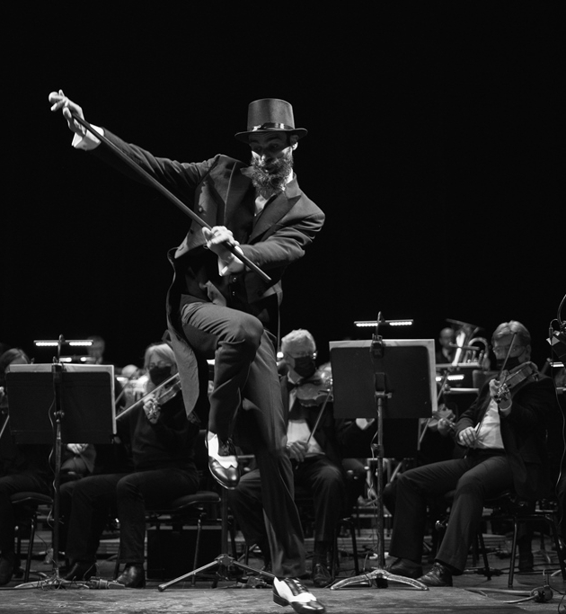 Dylan Corlay_Un tour d'orchestre à bicyclette