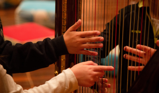 Ekp.programACma-Anakalyptontas_ta_organa_tis_orchistras-arpa-piano_IMG_7978©Kiki Papadopoulou