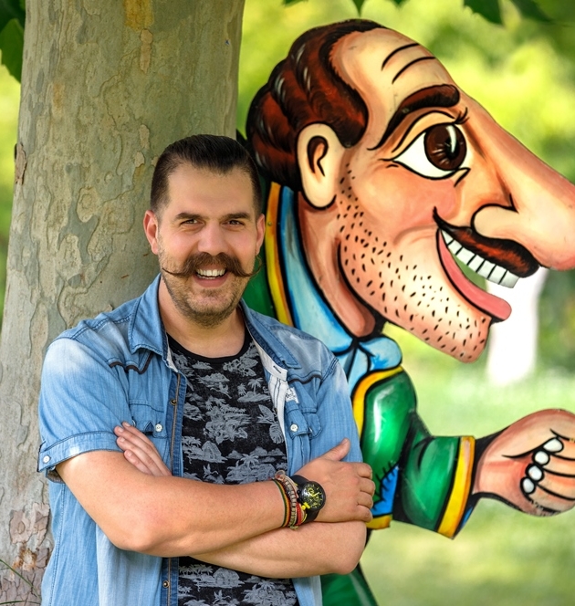 Καρελλας- Κήπος