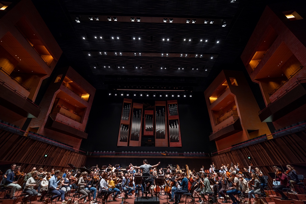 ©Alfonso-Salgueiro_Utopia-Orchestra-rehearsal-Philharmonie-35.jpg