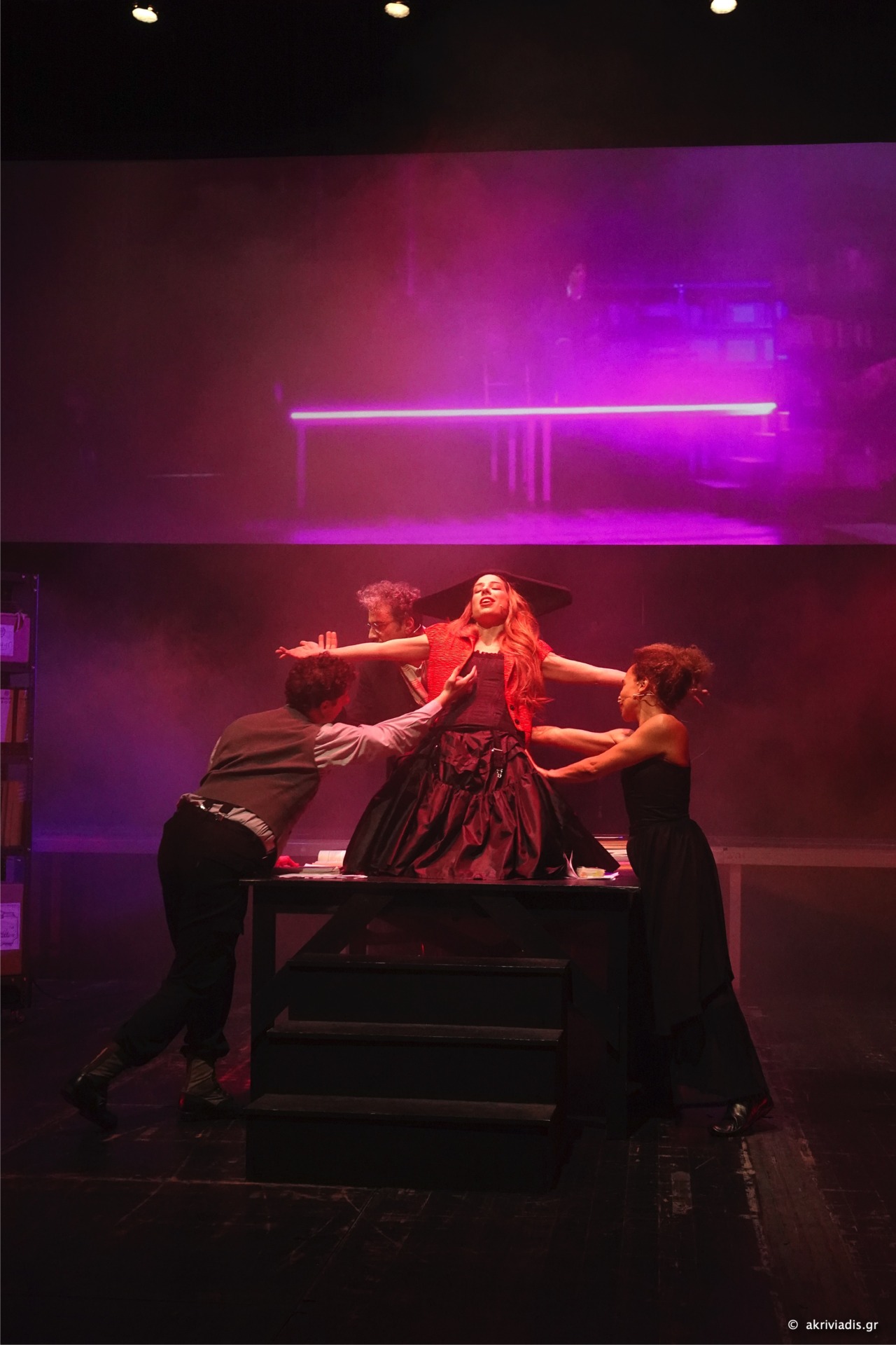 Megaron Underground. Η αισθηματική αγωγή - Ερευνώντας ένα αρχείο ρωγμών. Υποσκήνιο Β' 15/01/2025. Βαγγέλης Δαούσης, Χρήστος Διαμαντούδης, Γιώργος Κριθάρας, Ηλιάνα Μαυρομάτη, Ντέμπορα Οντόγκ