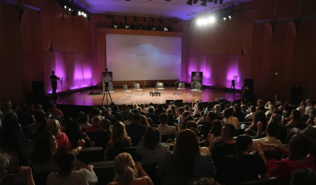 Dimitris Mitropoulos Hall-crowd