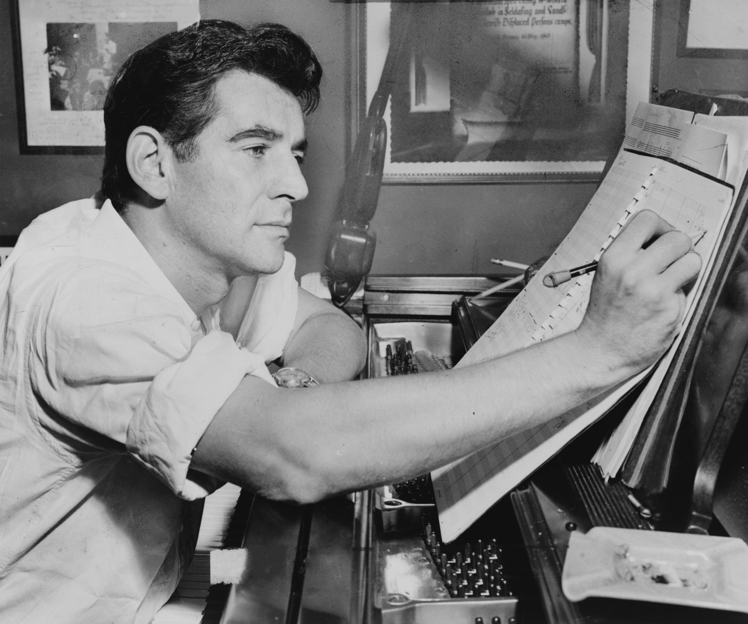 Leonard Bernstein_Photo by Al Ravenna, 1955, courtesy of the Library of Congress