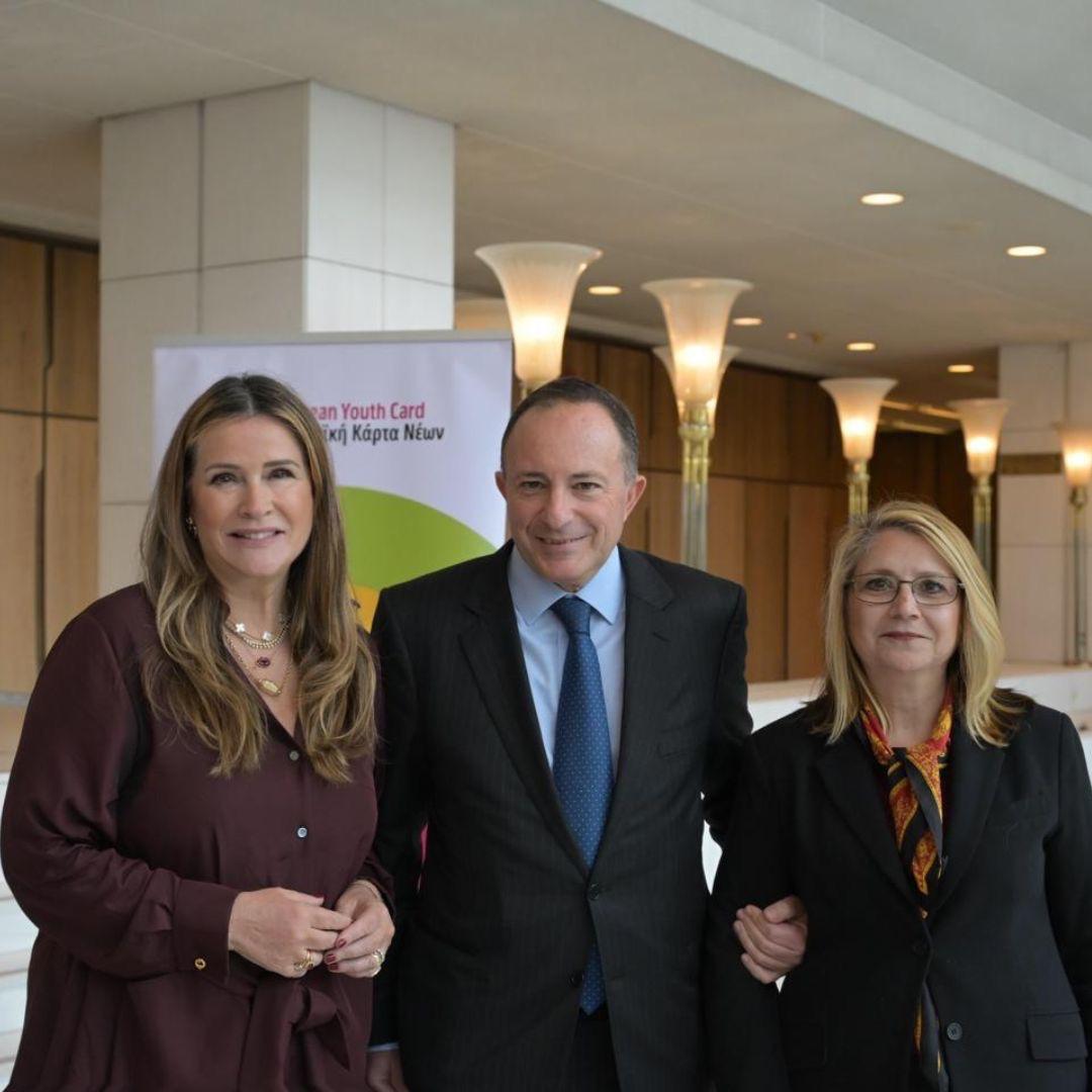 KARTA NEON-Photos signing-16-2-2026 1